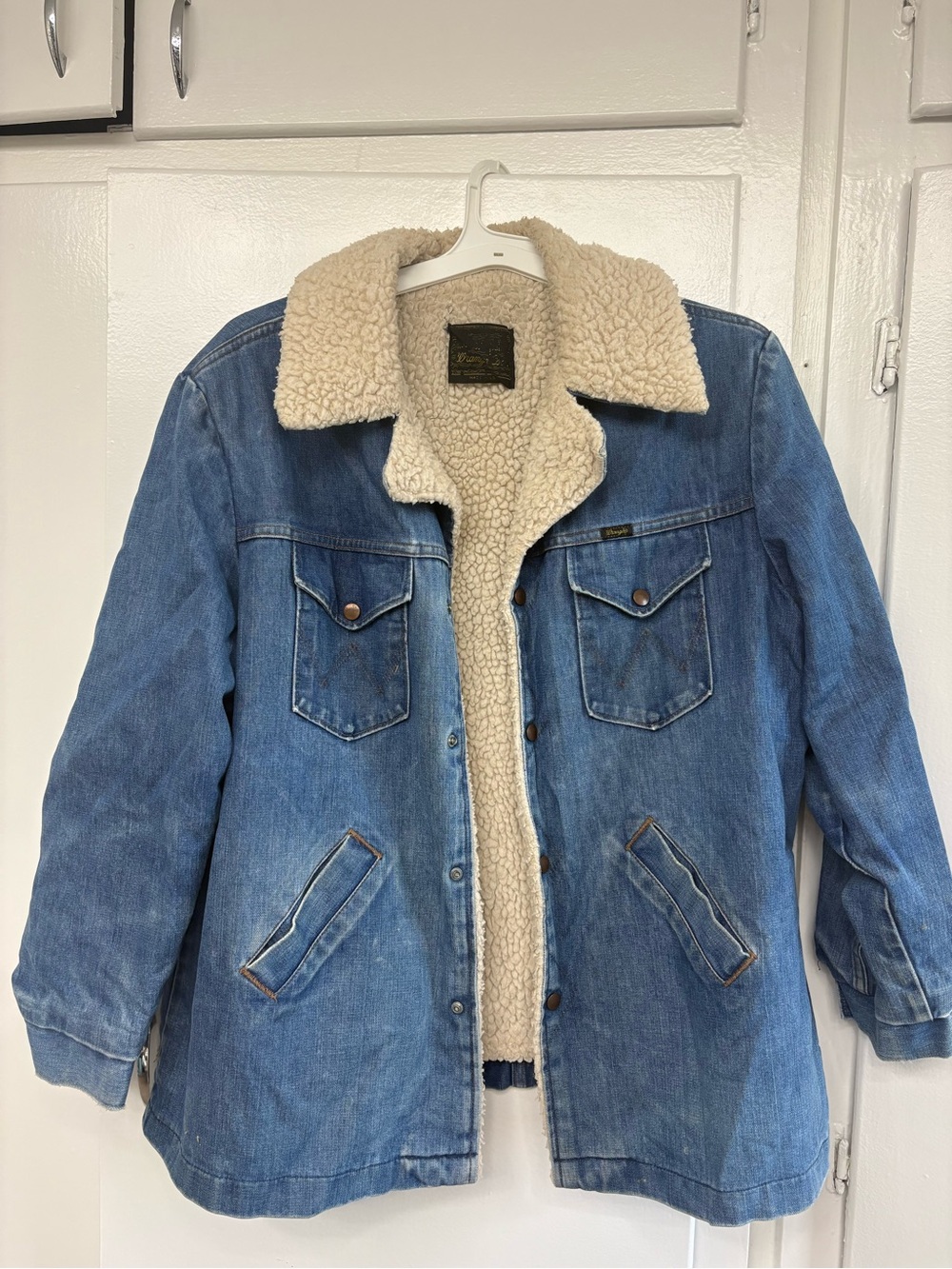 Vintage Made in USA Wrangler Sherpa Lined Denim Jacket